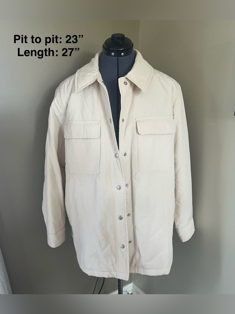 Old Navy Cream Button-Front Quilted Jacket - MEDIUM